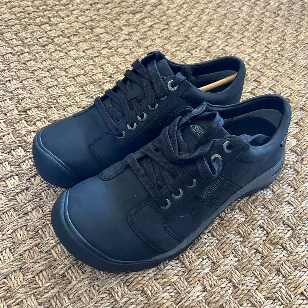 Keen Austin Black Waterproof Sneakers